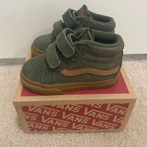 Toddler vans size 5